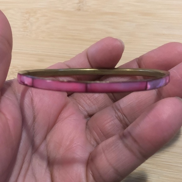 Pink Shell Bangle Bracelet - Picture 3 of 3